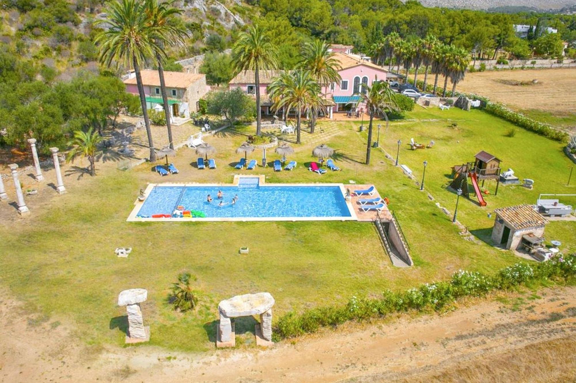 Comfortable In With Shared Pool Apartamento Pollensa