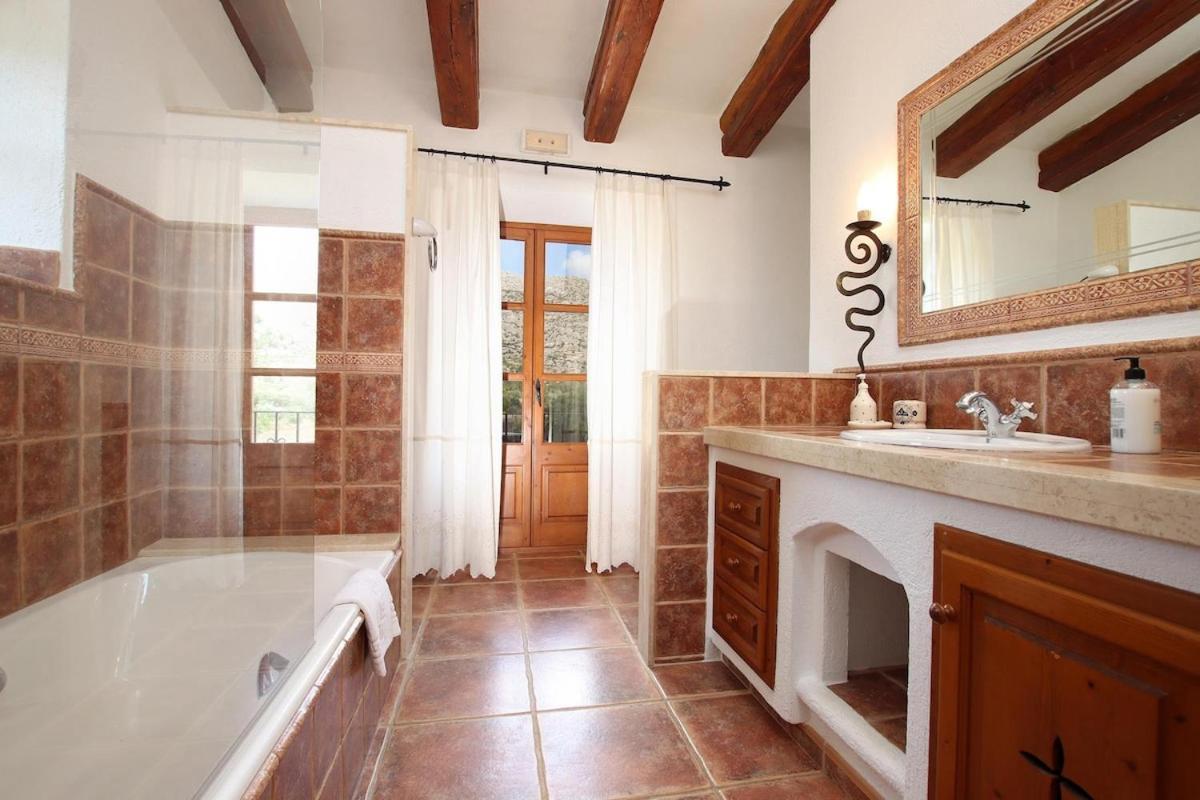 Idyllic Near By Renthousing Villa Pollensa