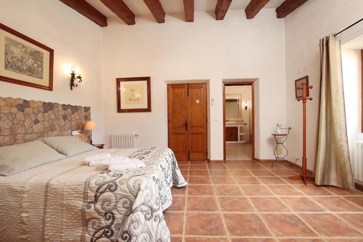 Villa Idyllic Near By Renthousing Pollensa