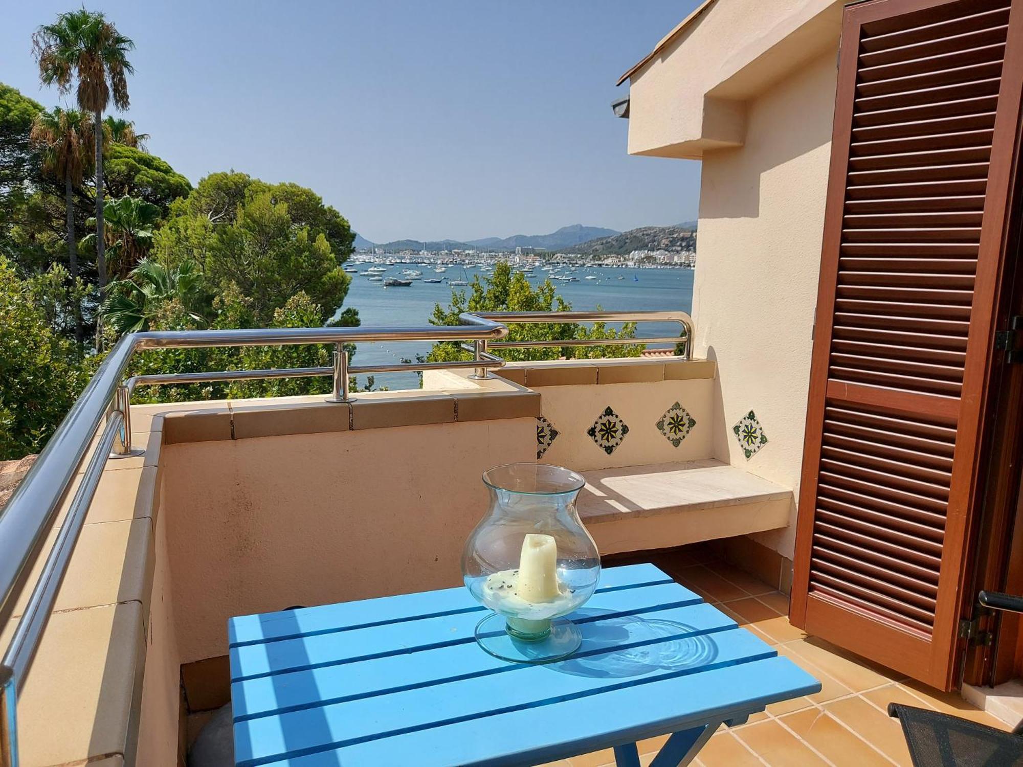 Faro Attic B * Pollensa