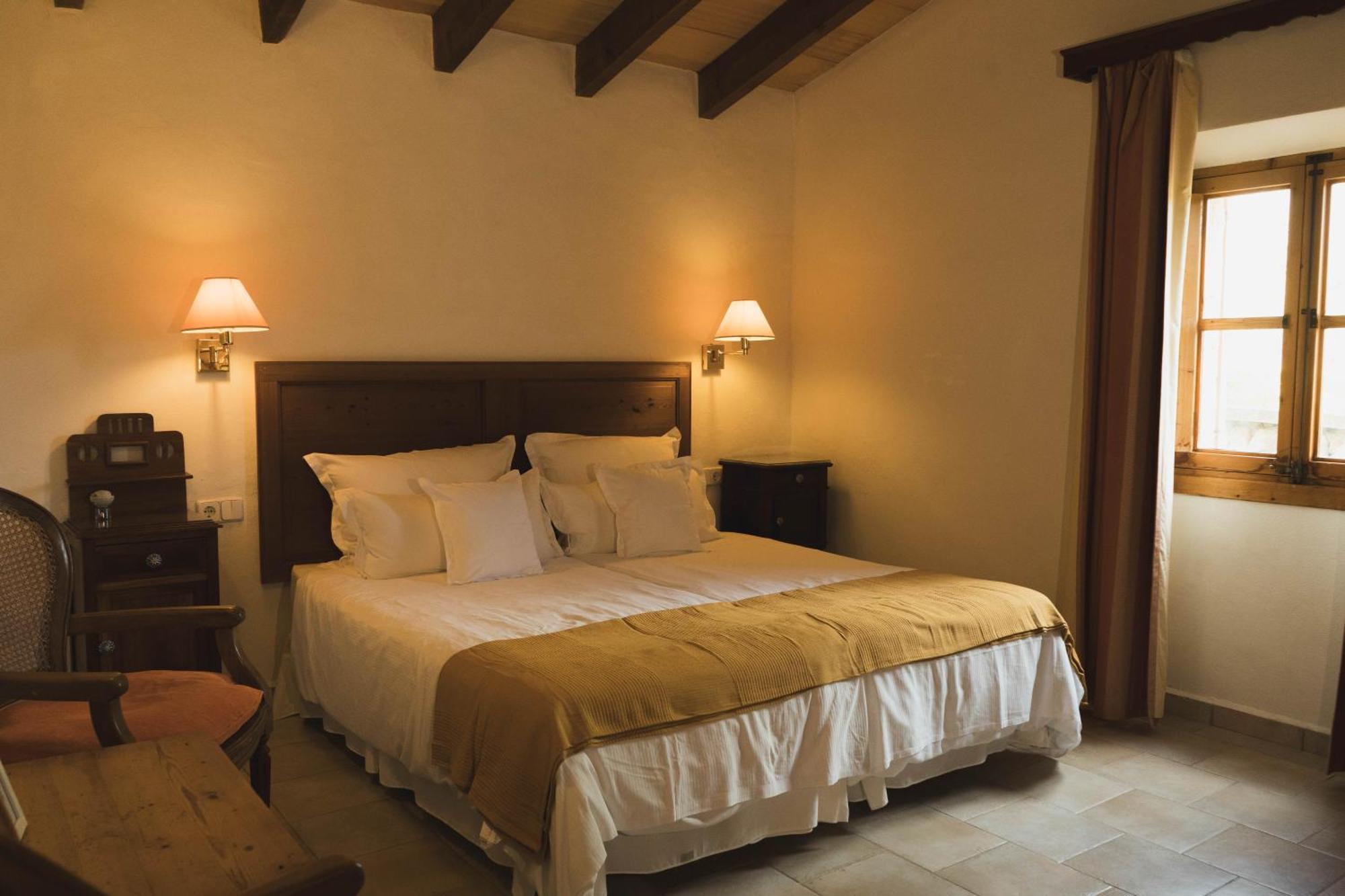 Estades Hotel