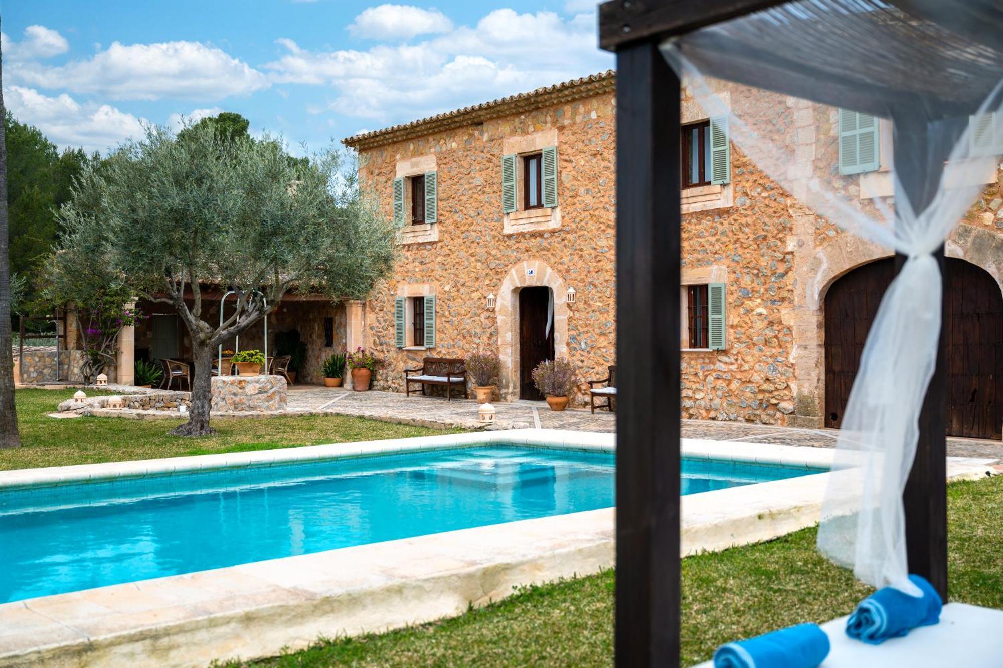 Son Bauzanet Villa Establiments