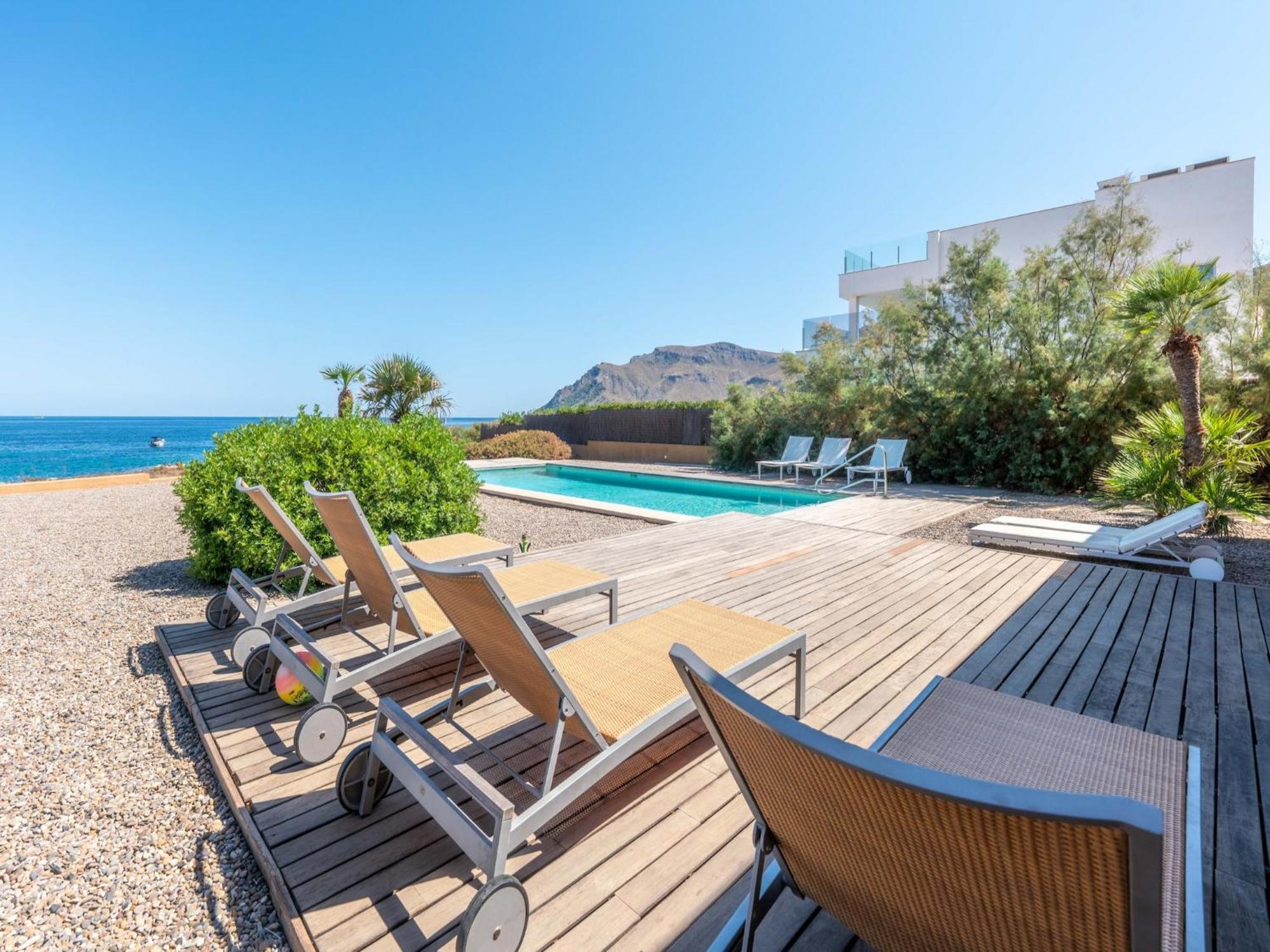Modern With Pool *