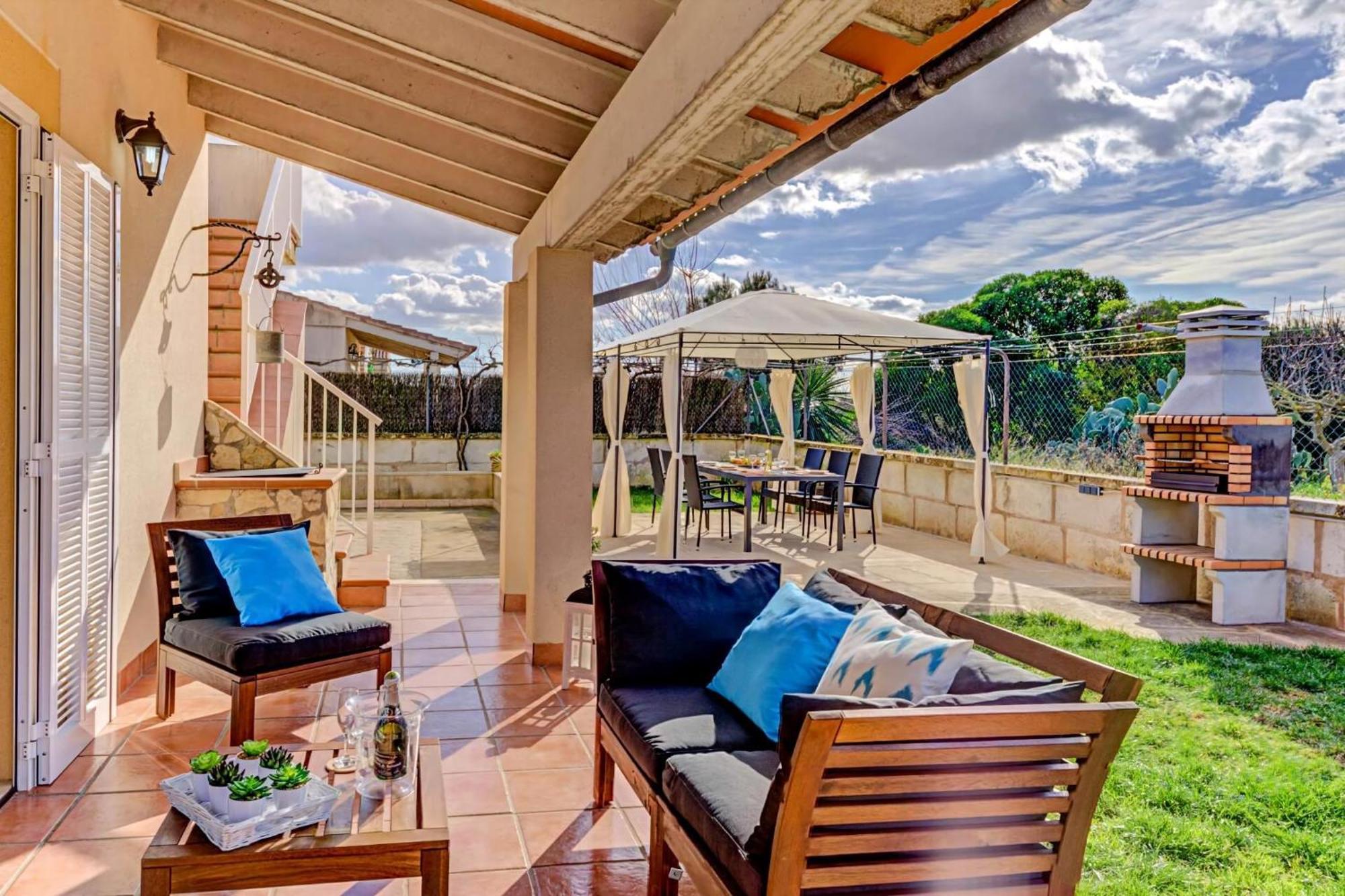Charming Playa De Gelaberts Private Pool Short Walk To Villa *