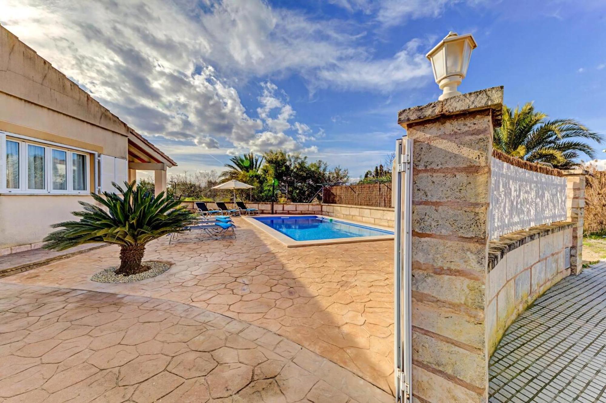 Charming Playa De Gelaberts Private Pool Short Walk To *
