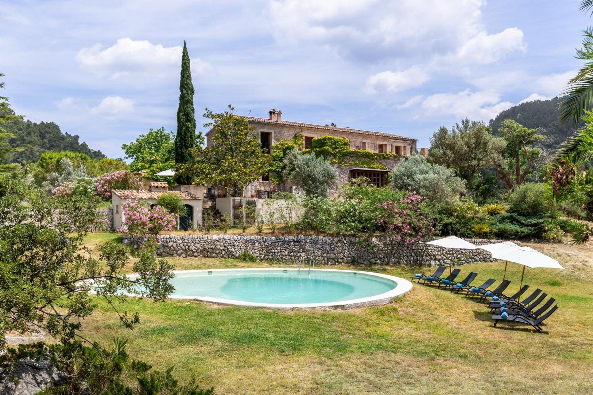 Villa Honor Vell - Hidden Valley Retreat *
