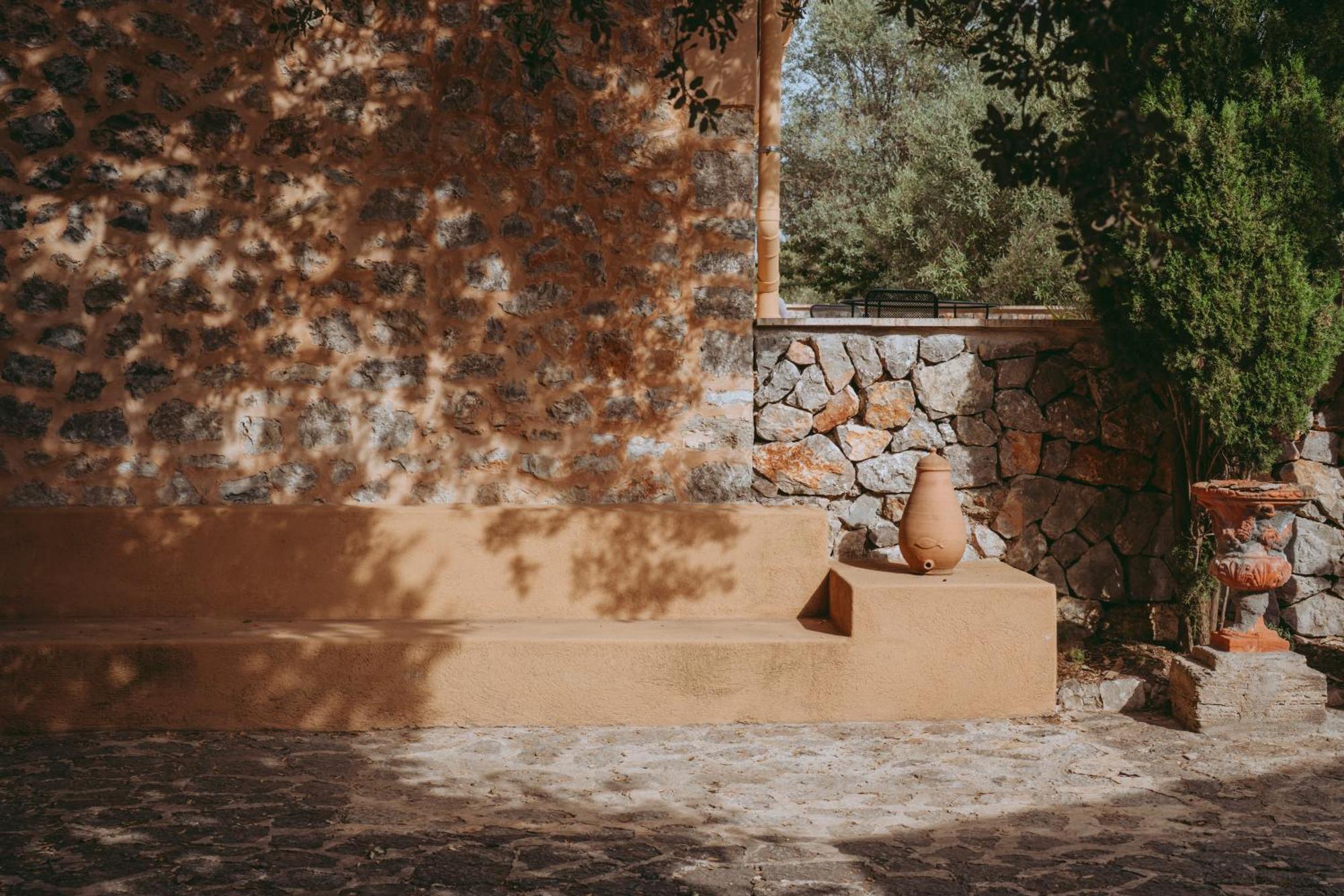 Rondaia, A Winery & Fincahotel-agroturismo In Tramuntana * Esporles