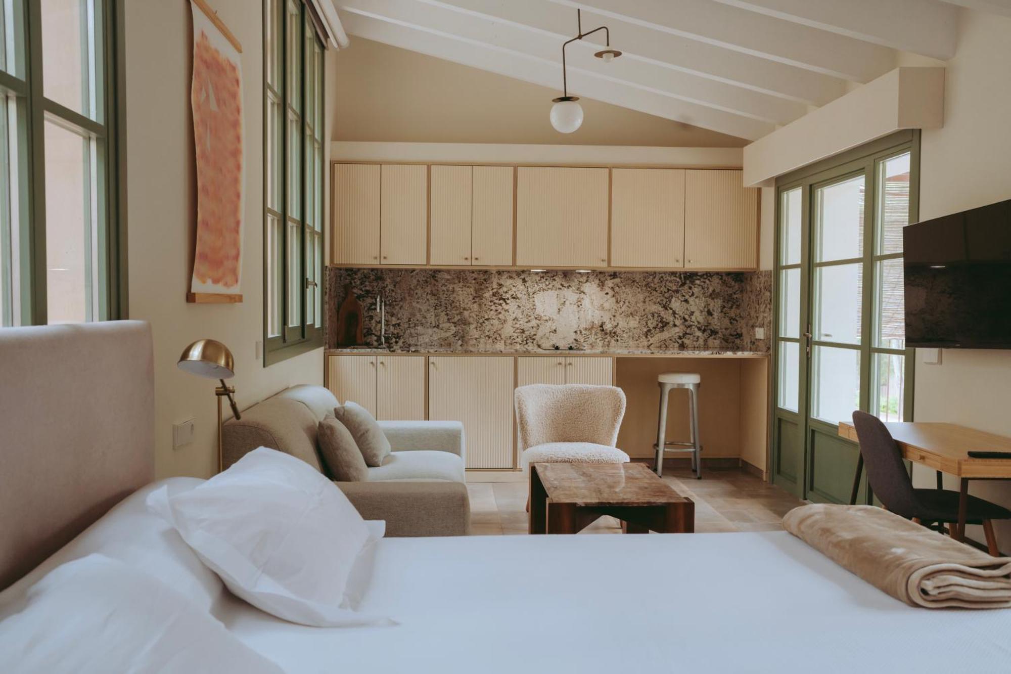 Hotel Rondaia, A Winery & Fincahotel-agroturismo In Tramuntana