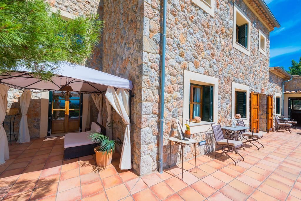Es Pinar Villa *