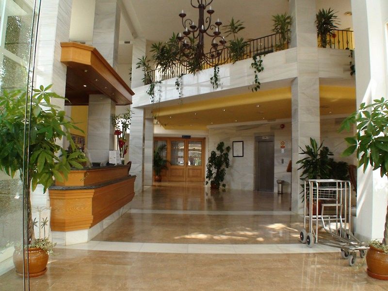 Grupotel Alcudia Apartahotel 4*
