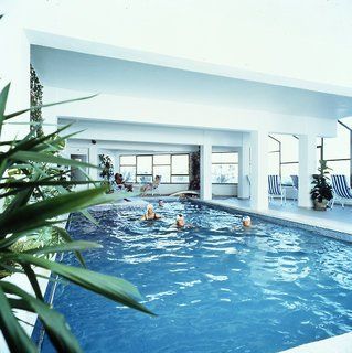 Club Hotel 3*