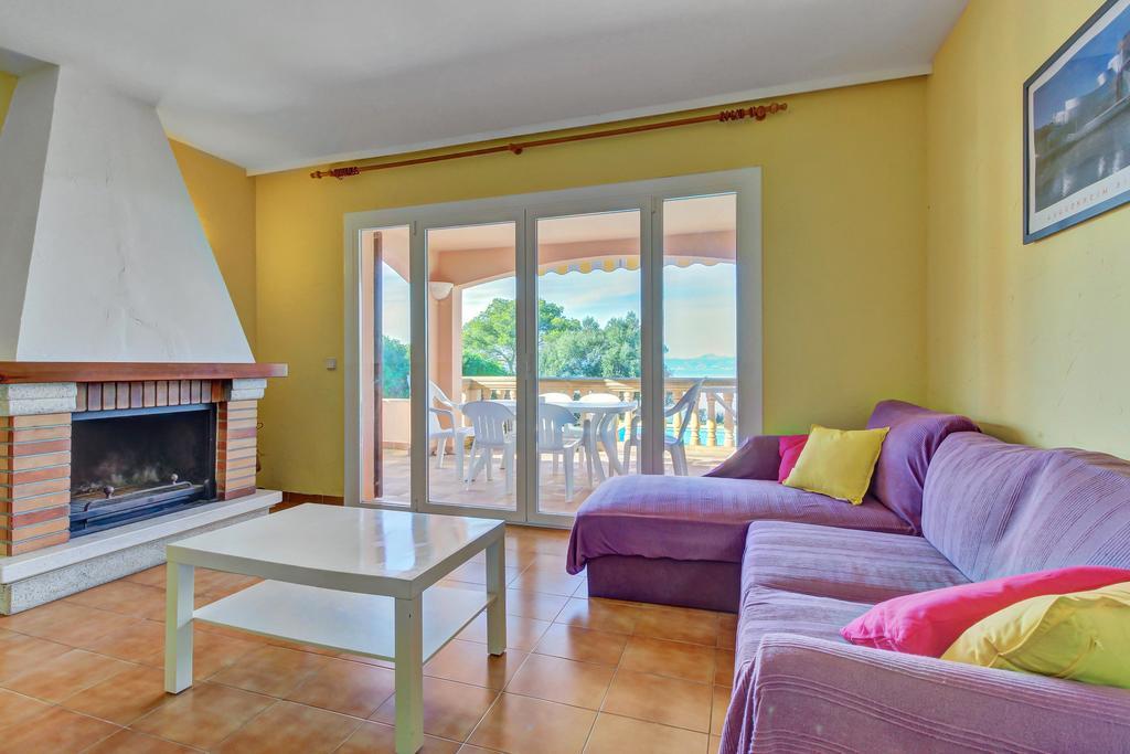 Aquari Villa