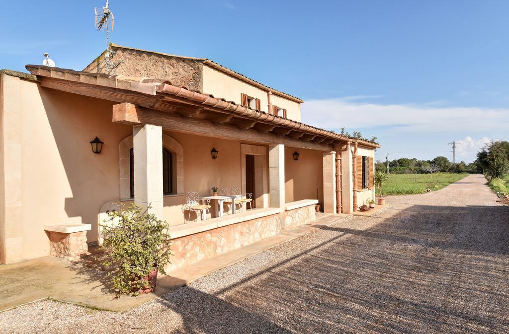 Holiday home Hort De Na Barrala Ses Covetes