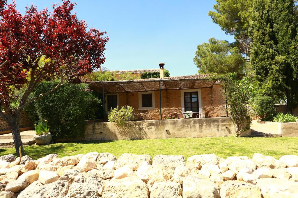 Oliver Moragues Grandhouse & Vineyard