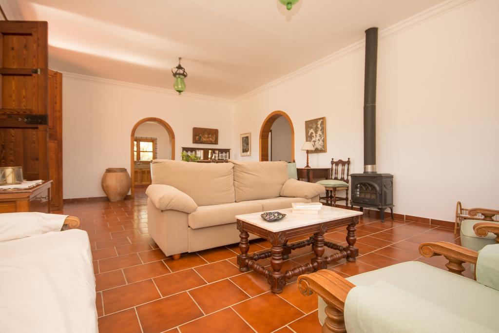 Moscari Villa *