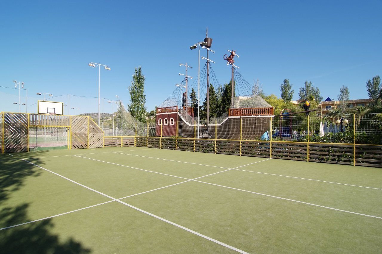 Zafiro Apartahotel 4*