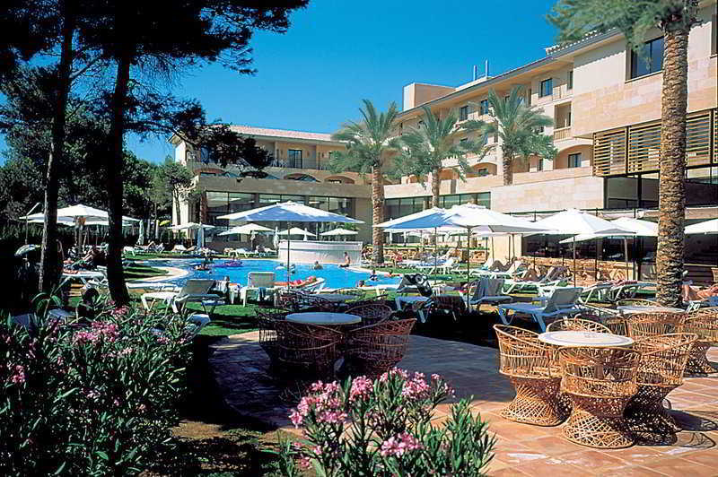 Illot Park & Hotel 4*