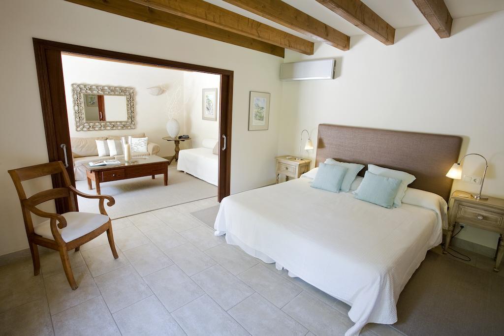 Hotel Ca'n Quatre