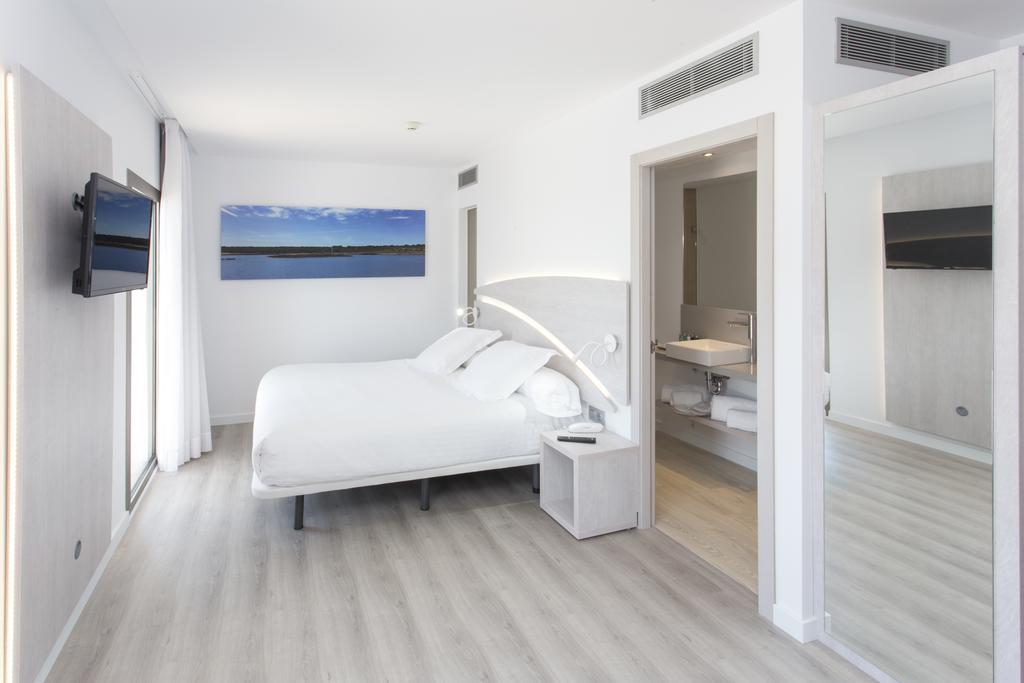 Hotel Llaut Boutique (adults Only) 4*