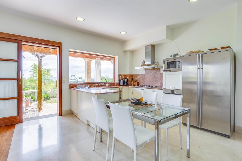 Caimari Villa