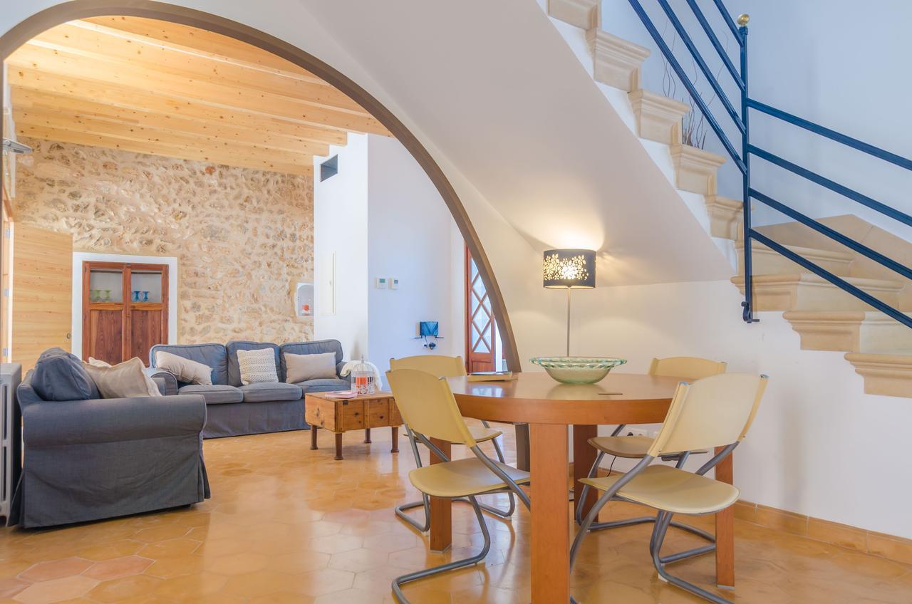 Sa Creu Villa *
