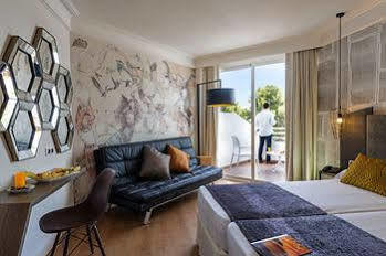 Fergus Pax Hotel 3*