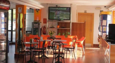 Hotel Raxa 2*