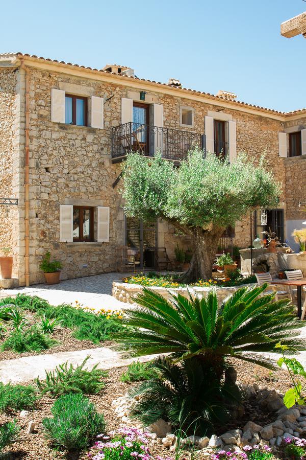 The Pink Pepper Tree Hotel 3*