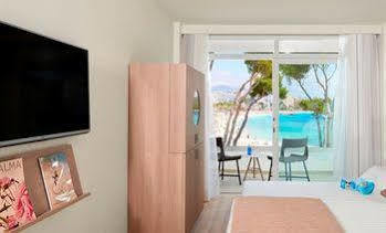 Hotel Melia Antillas Calvia Beach 4*