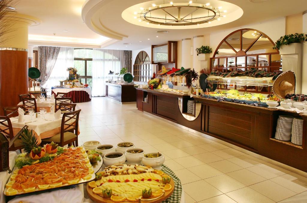 Aparthotel Estrella De Mar Hotel 4*