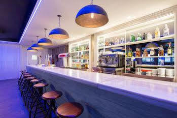 Hotel Fergus Pax