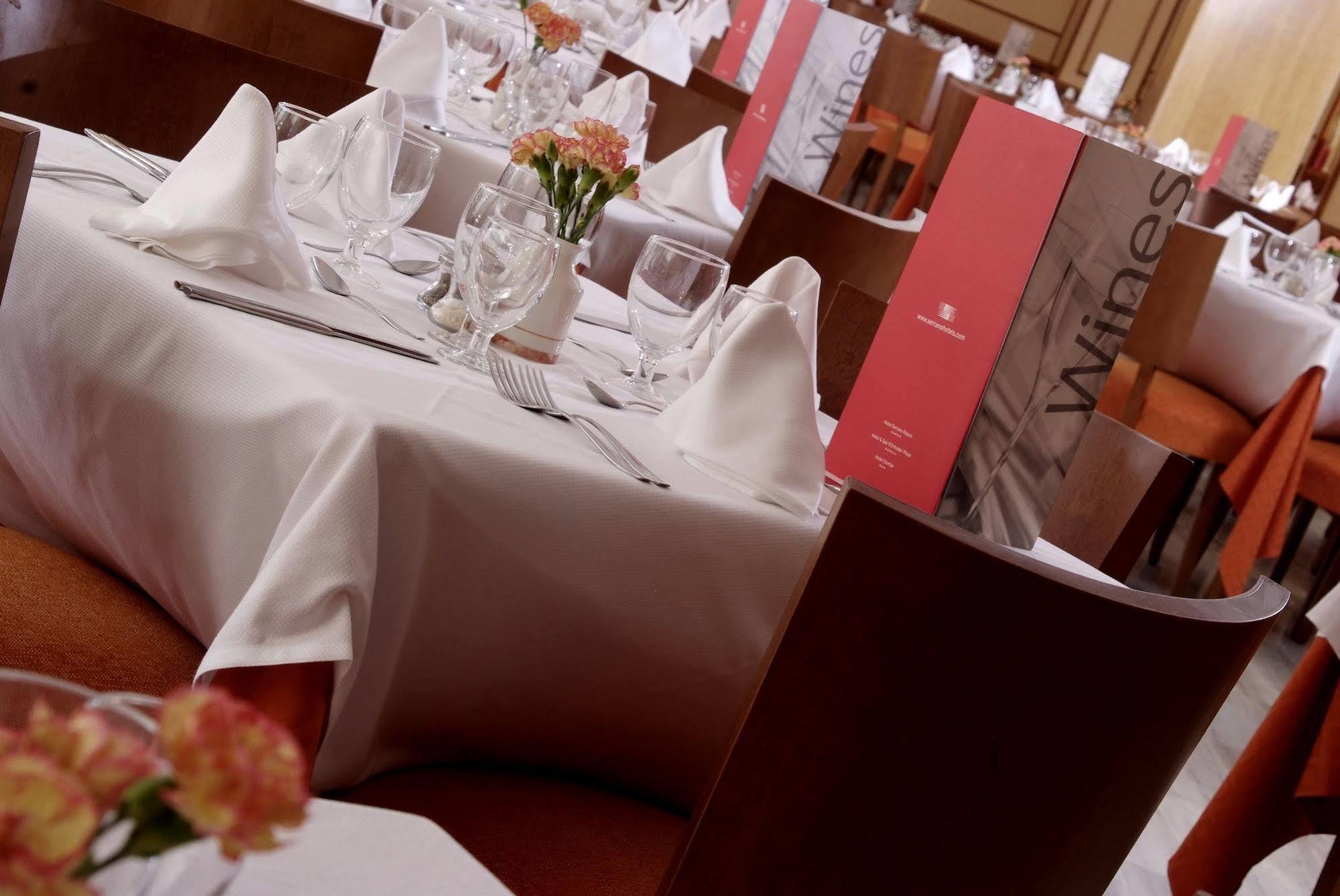 Hotel Clumba 3*