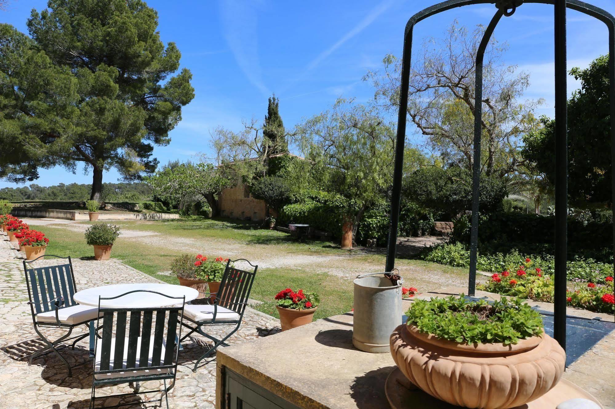 Country house Oliver Moragues Grandhouse & Vineyard