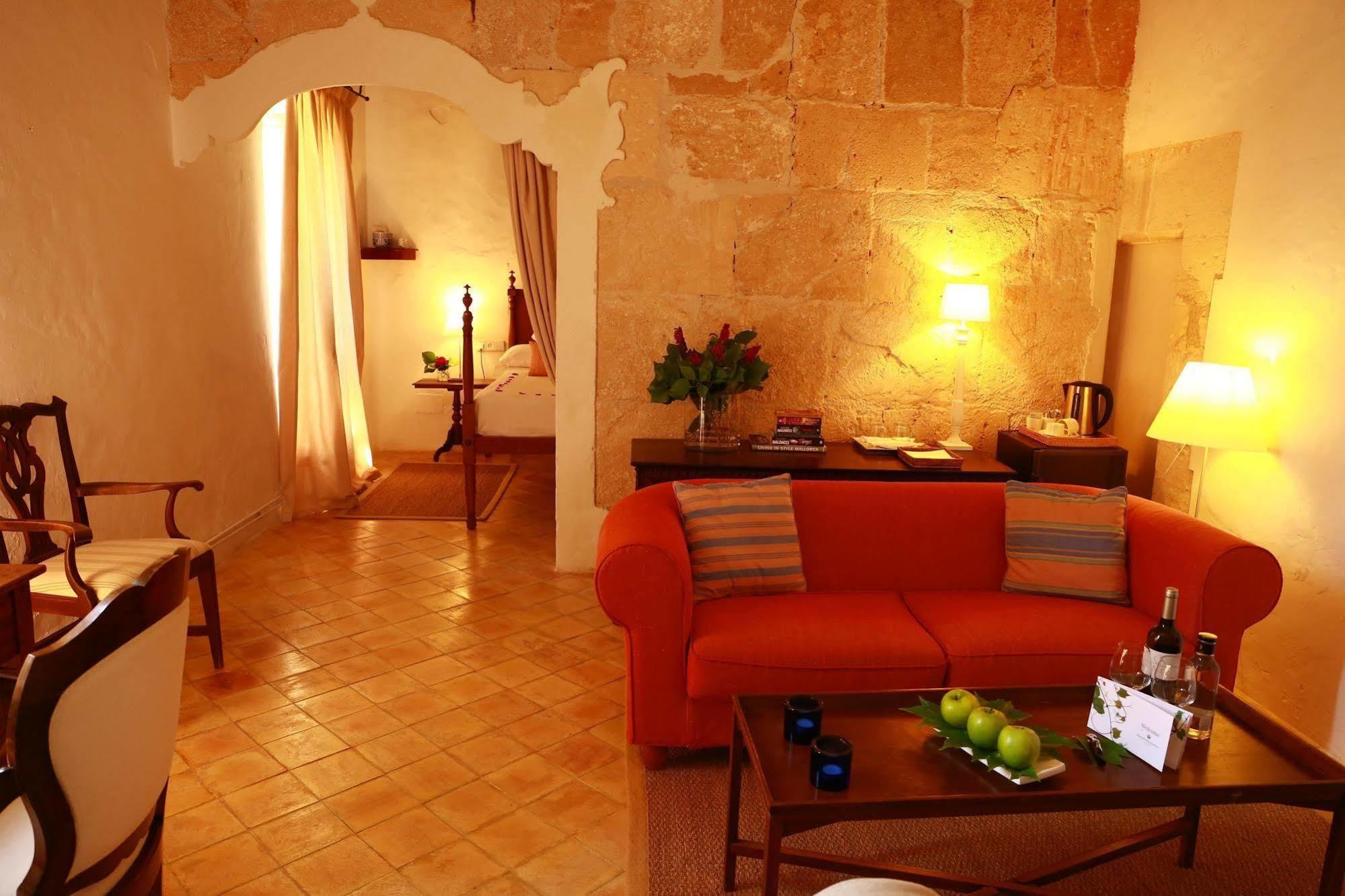 Country house Oliver Moragues Grandhouse & Vineyard *