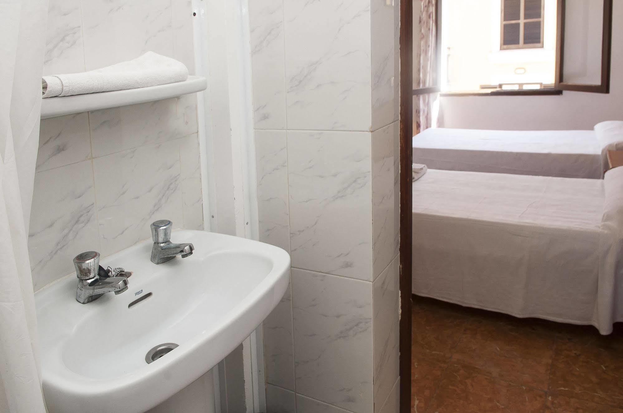 Guest house Surfing Concept