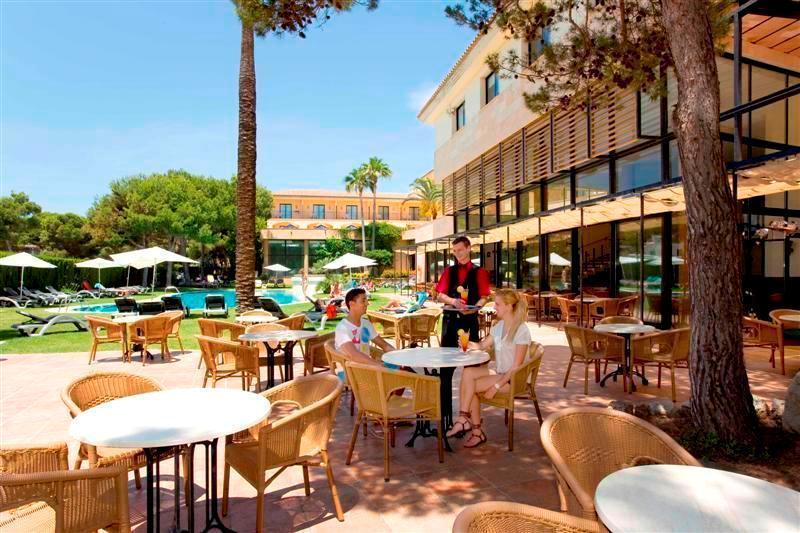 Hotel Illot Park & 4*