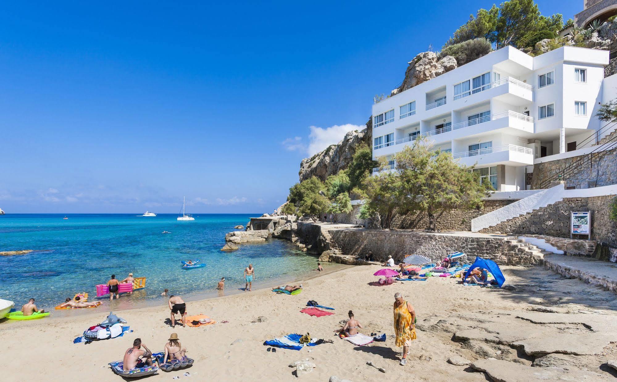 Globales Simar Cala de Sant Vicenc