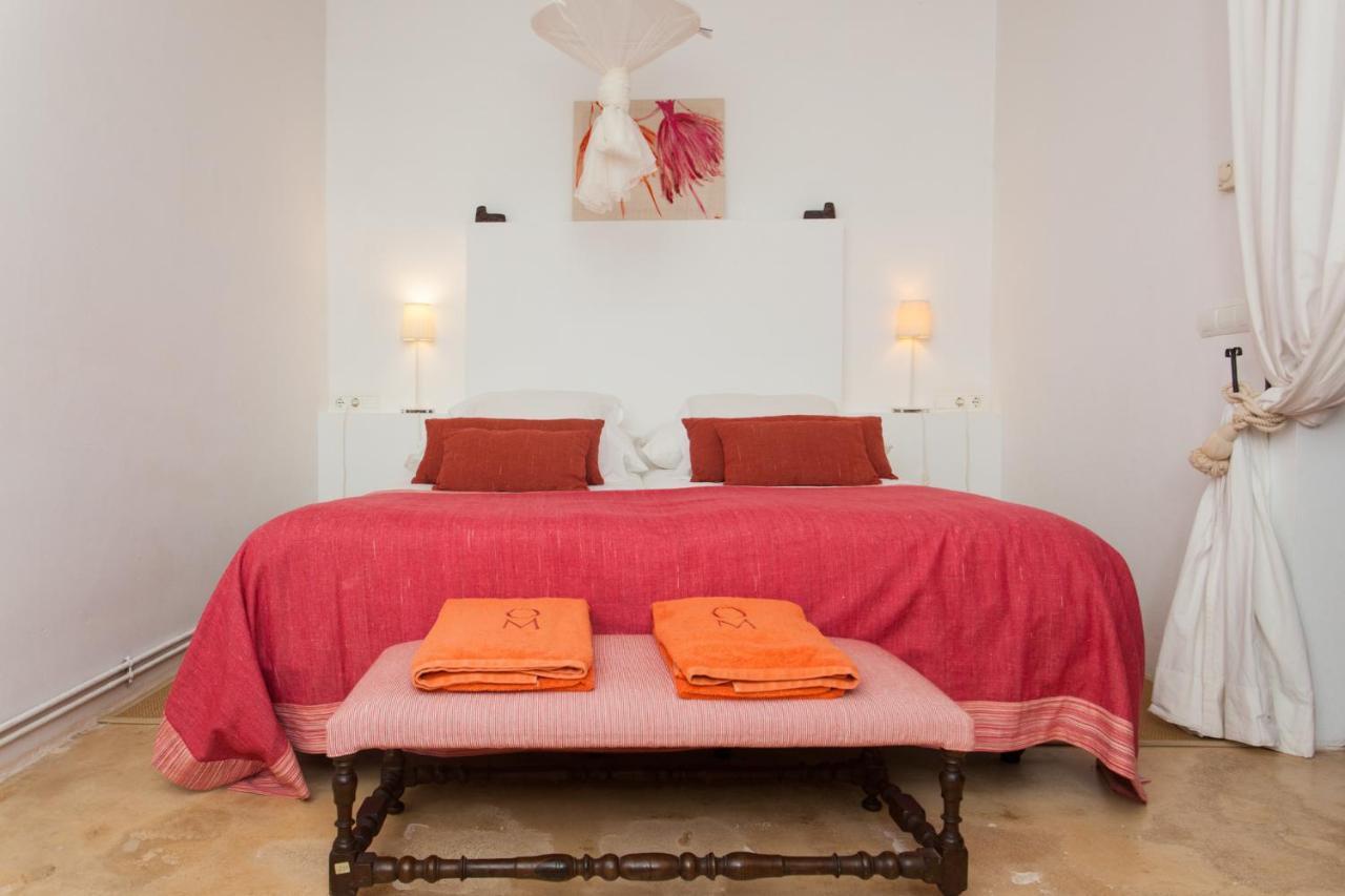 Oliver Moragues Grandhouse & Vineyard