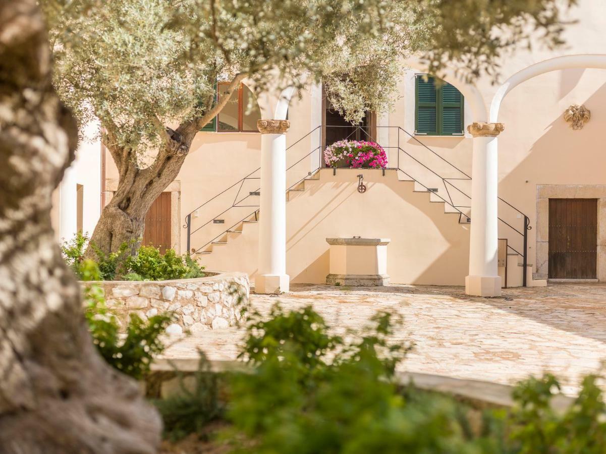 Carrossa & Hotel Arta