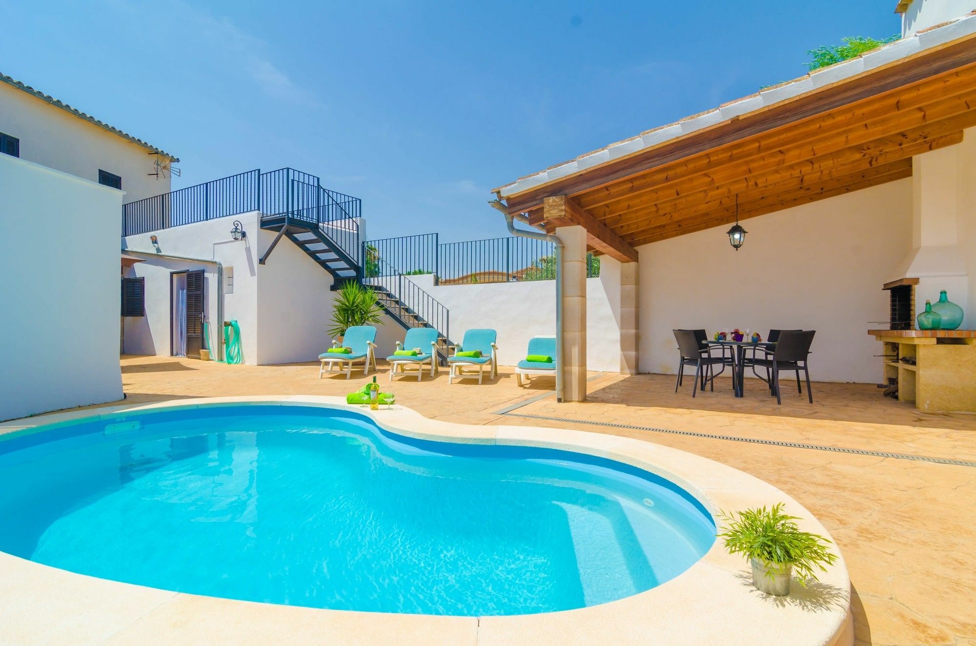 Villa Pistola