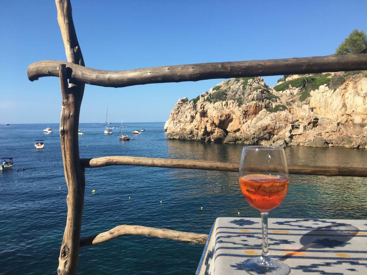 Cala * Deià (Deyá)