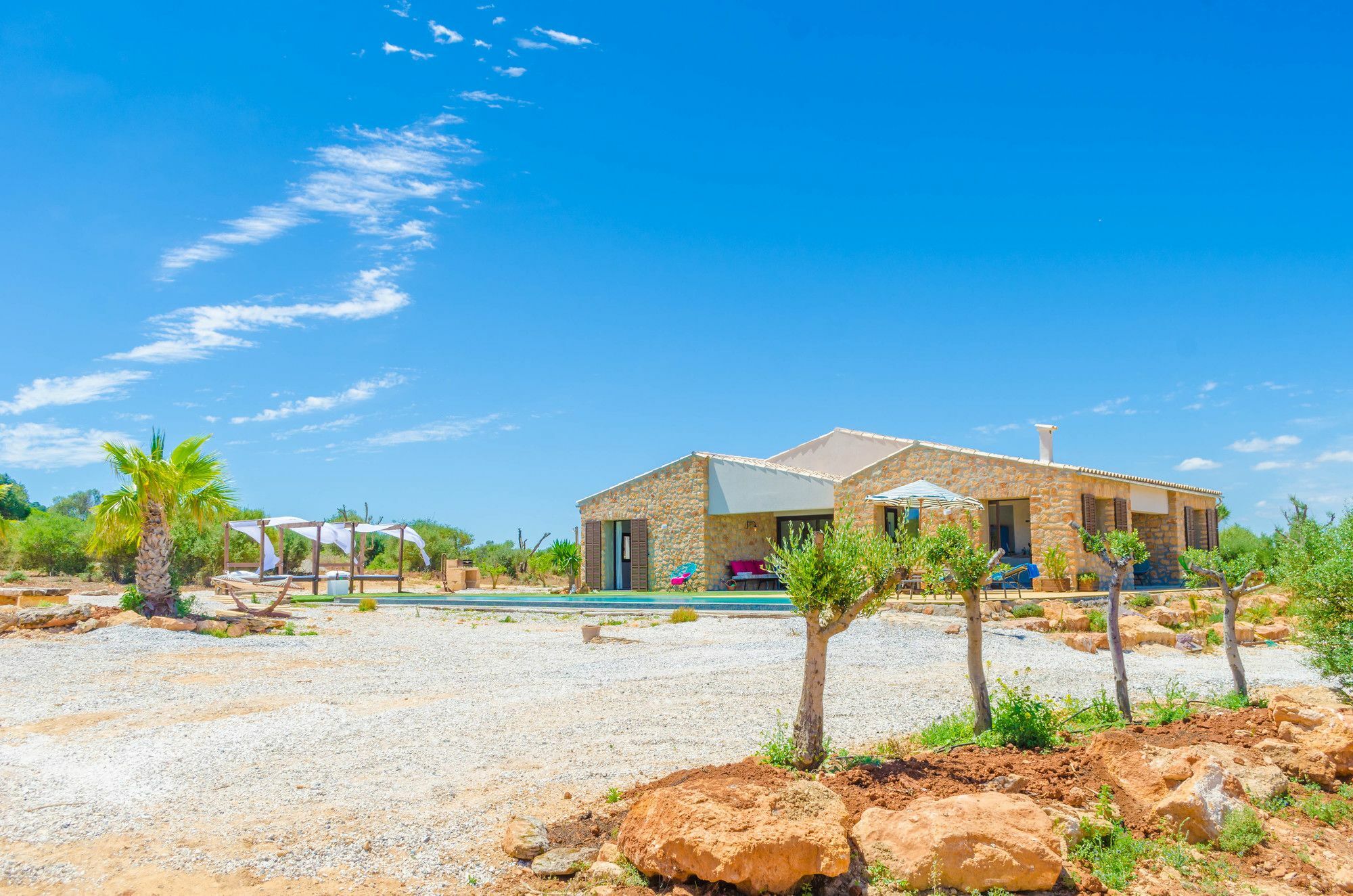 Iris Hotel