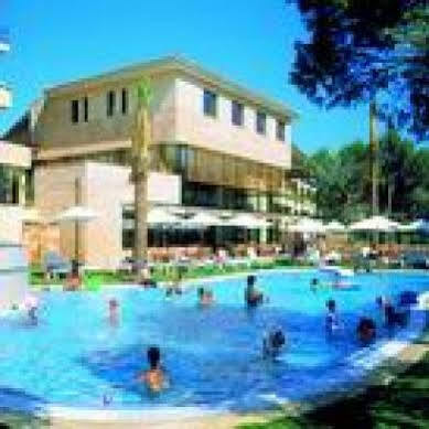 Illot Park & Hotel 4*