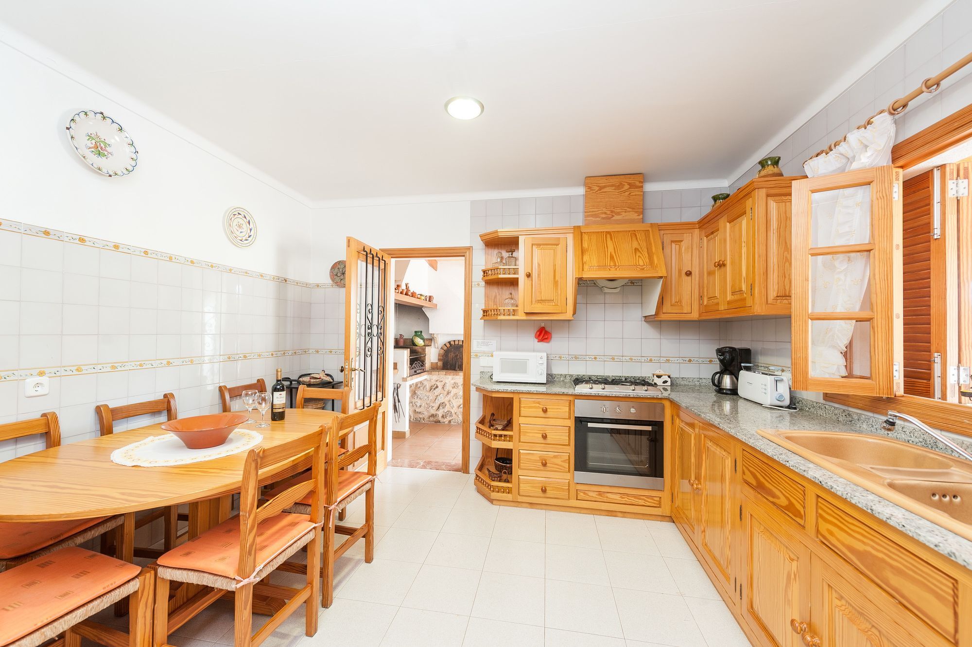 Clavell Hotel