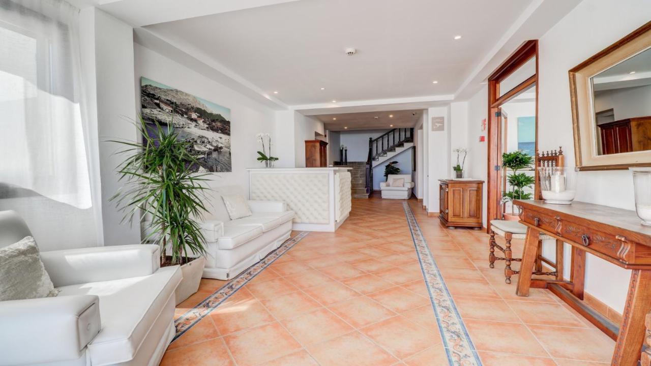 Hotel Hoposa Niu 4*