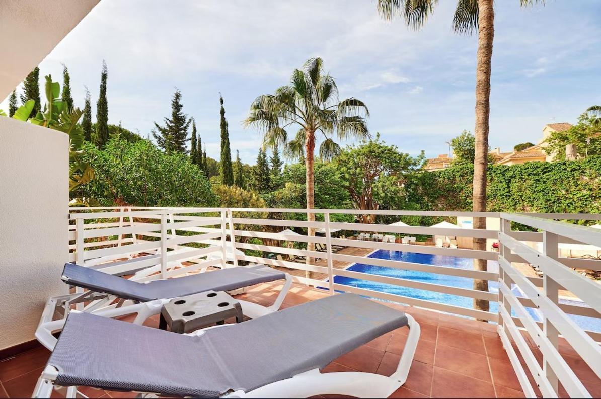 Roc Oberoy - Adults Only 4*